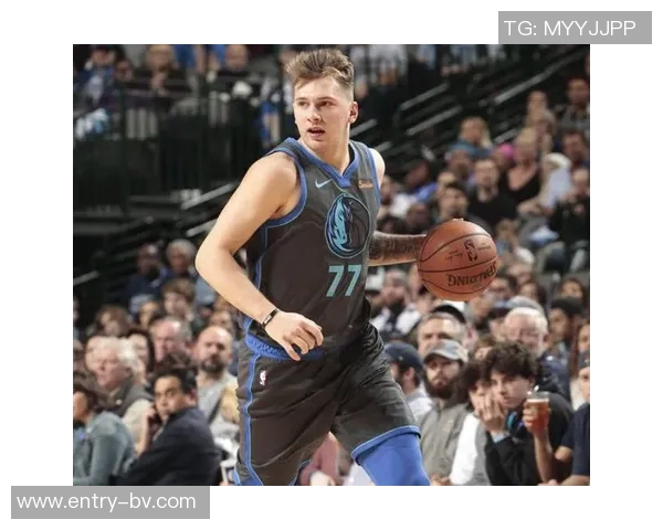 韦德赞CC具备罗伊风范能组织全队也能主宰比赛表现